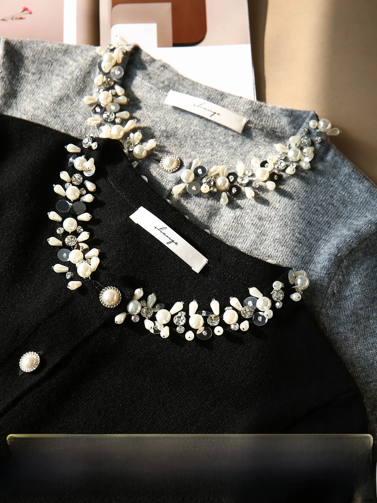 

Ele Handmade Knitted Camere Sweater with Beads 664756VG by Xhange Faion French Sle Long Sve round Ne Open C...