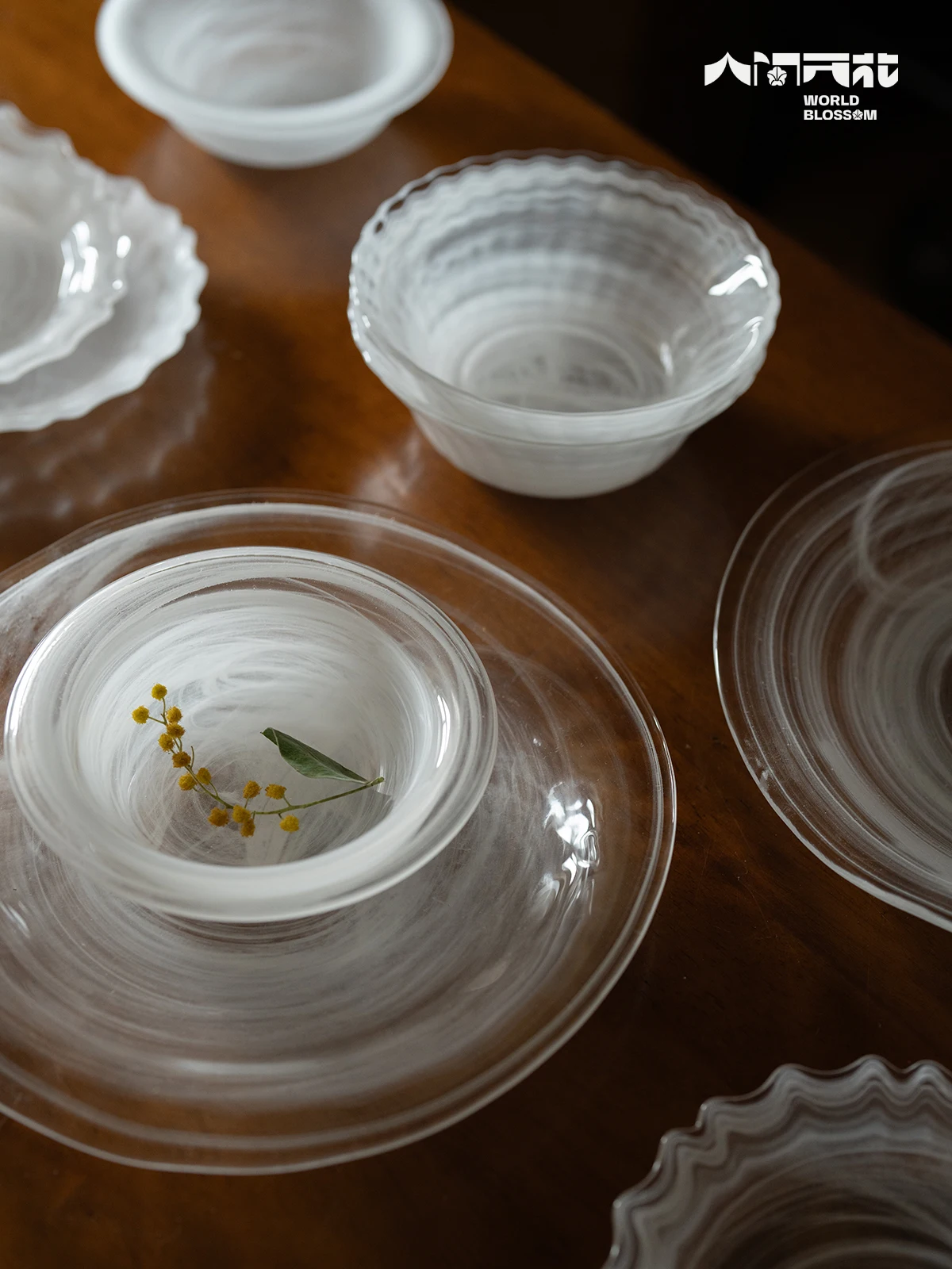 Original Cloud Mist  Rice Bowl Light Food Dessert Bowl Handmade Crystal Glass Breakfast Bowl with Serene Natural Pattern