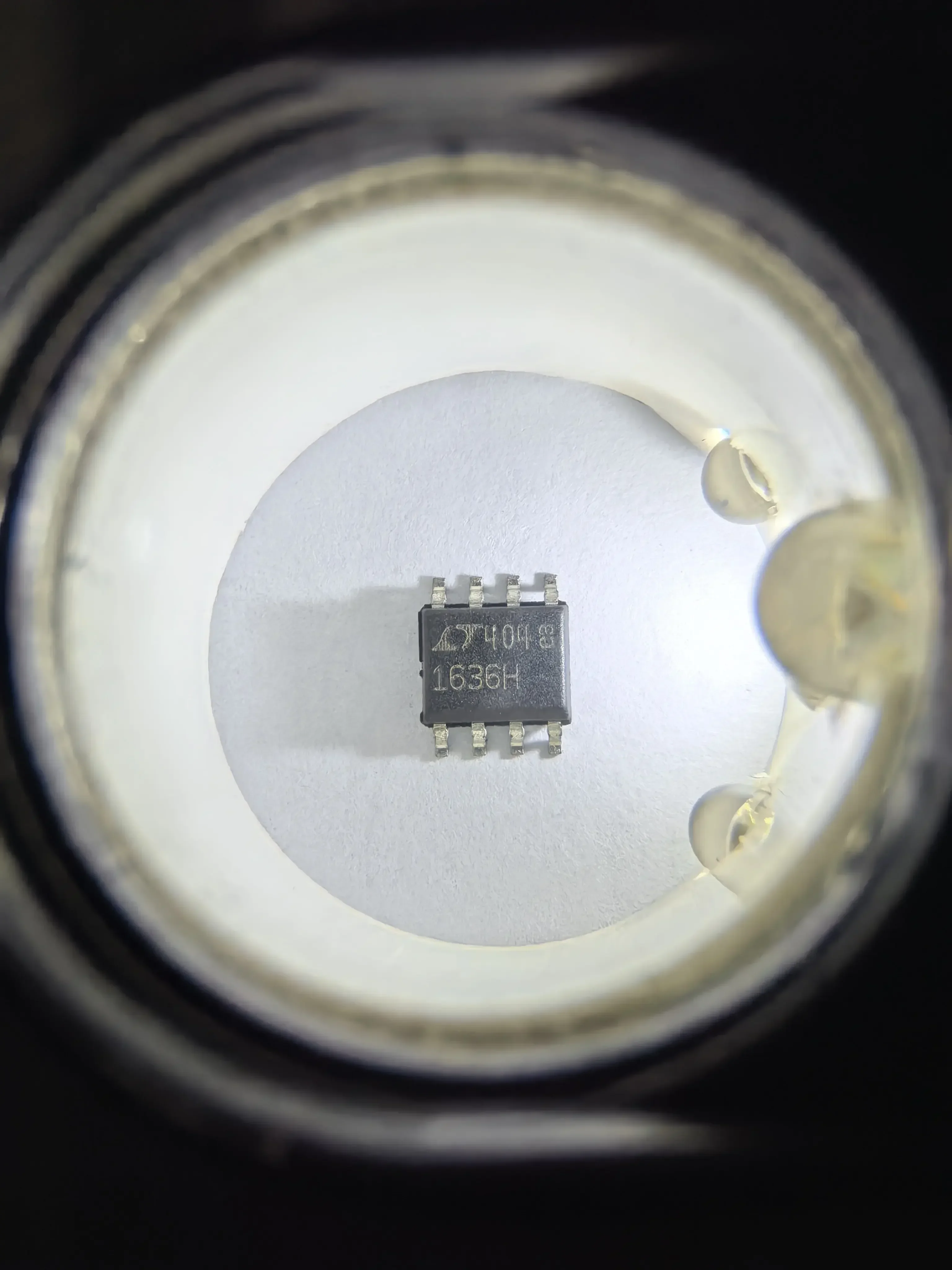 LT1636CS8 LT1636IS8 LT1636 - Over-The-Top Micropower Rail-to-Rail Input and Output Op Amp