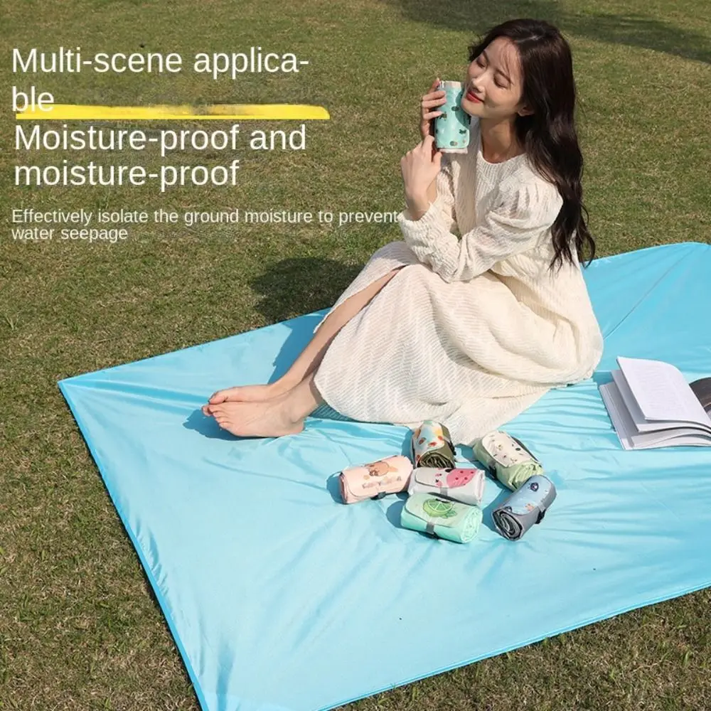 

Pocket Size Outdoor Picnic Mat Moisture-Proof Sand Proof Mini Beach Mat Foldable Waterproof Portable Picnic Mat Beach Outing