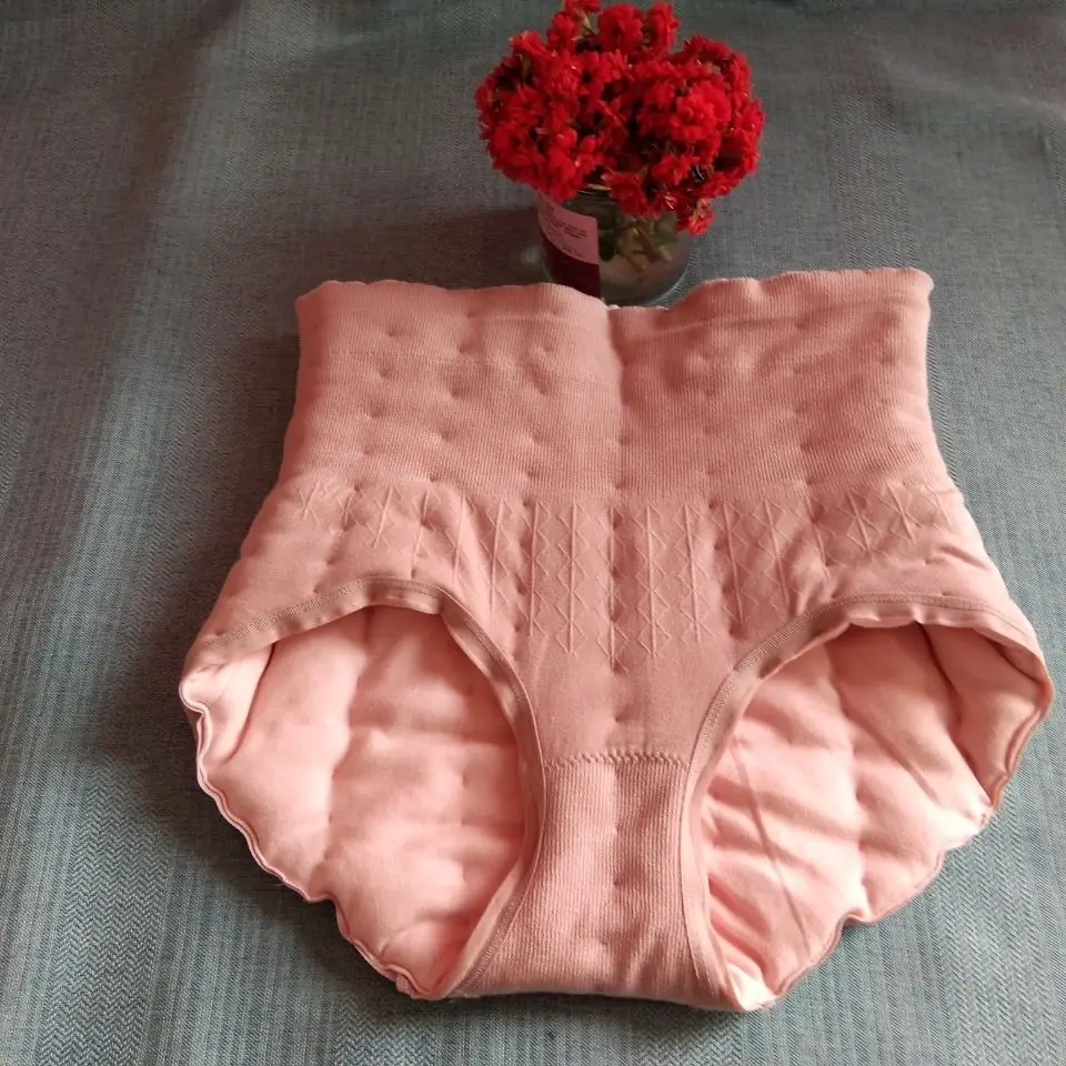 Majtki damskie z mieszanki bawełny z wysokim stanem, modelujące sylwetkę, wyszczuplające brzuch, powiększające pośladki.