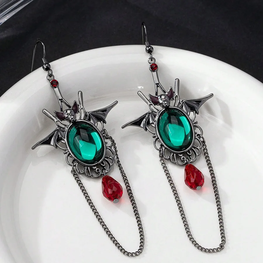 

Simple Halloween bat fringed greenstone earrings, three-dimensional hollow gothic ear hook retro holiday earrings