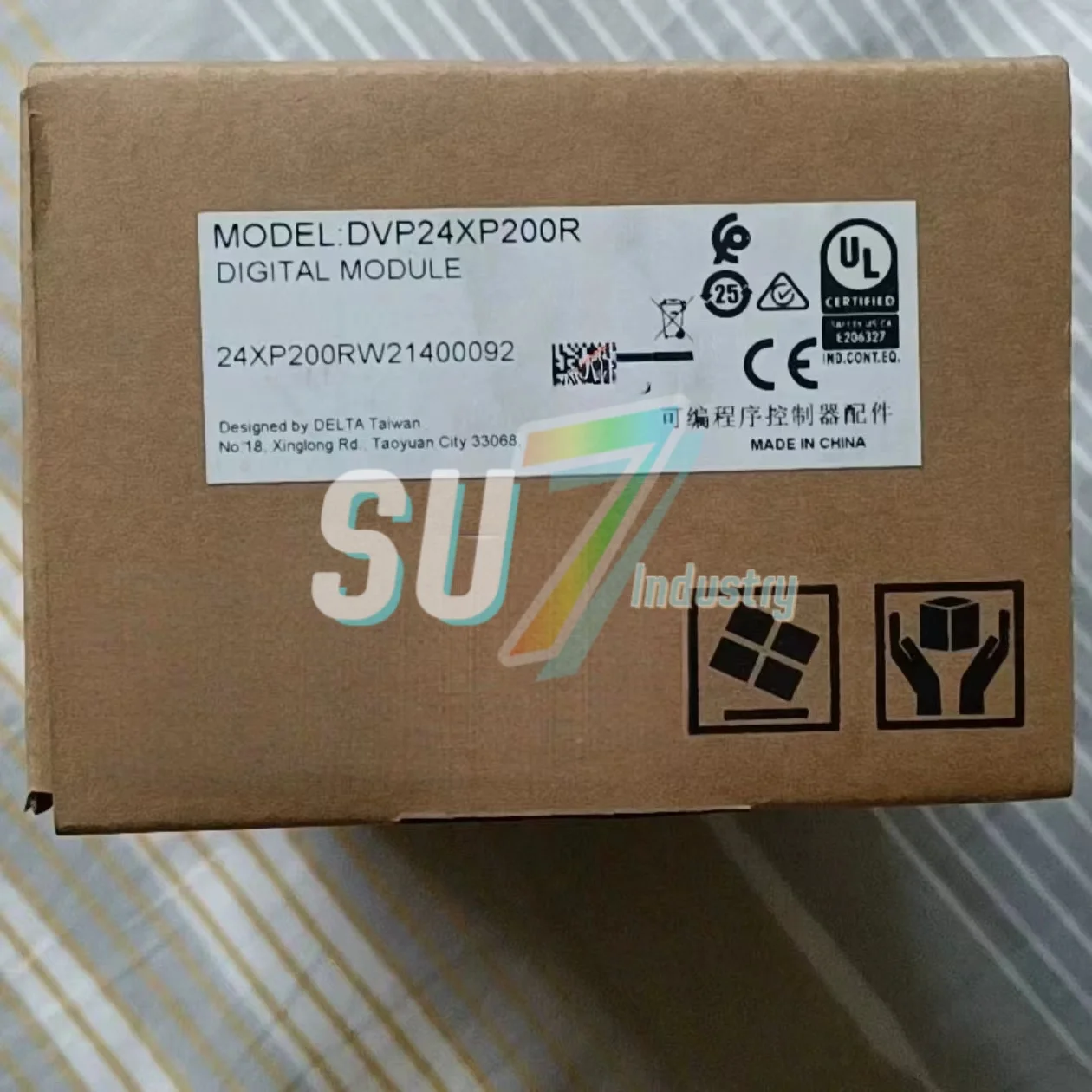 

Модуль ПЛК DVP24XP200R DVP24XP200T новый в коробке