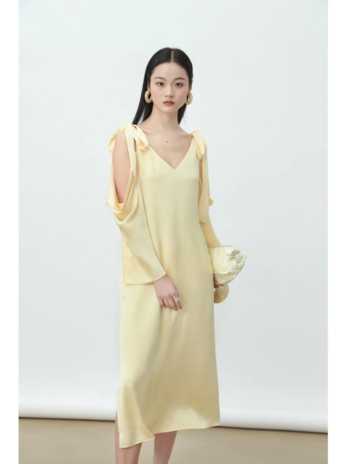 

Fashionable Satin Wrap Dress V-Neck Shoulder Bared Slimming Not Picky about Figure Two Rows of Buttons Spring Women's Dress
