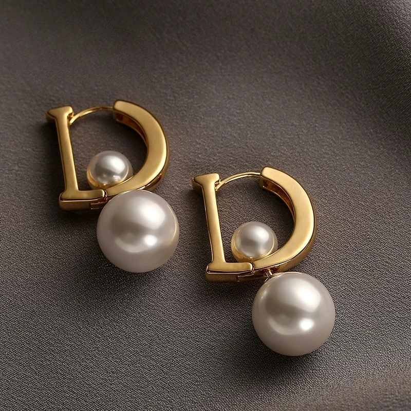 

Private letter light luxury high-end feeling pearl earrings silver needle earrings