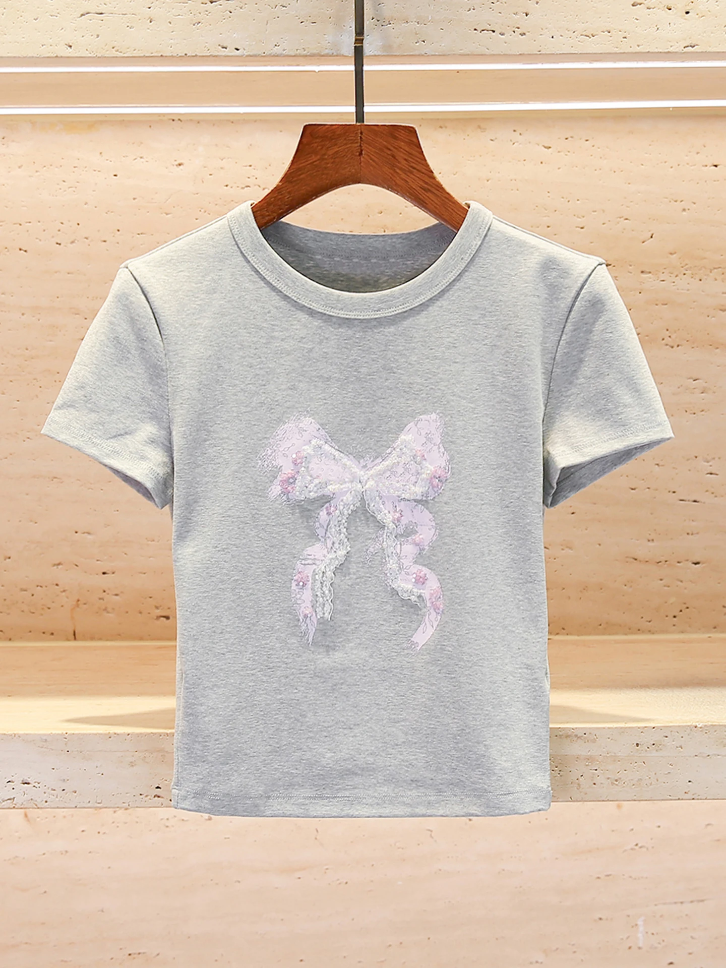 

Casual Lace Knot Embroidered T-Shirt Women's Summer New Style Loose Fit round Neck Short Sleeve Breathable Skin-Fri...