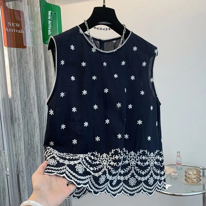 

plus Size Women's Summer New Embroidered Sleeveless Vest T-Shirt Belly Covering Base Shirt Artistic Commute Style Regular Fit