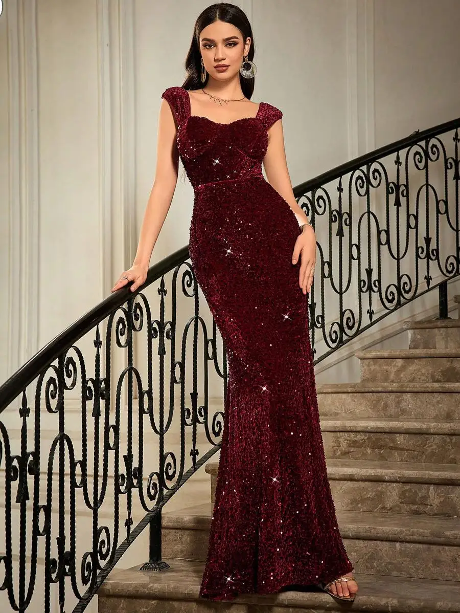 

Burgundy Sequined Mermaid Dress with Square Neck and Cap Sleeves