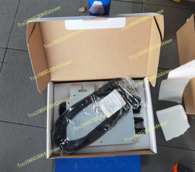 800W Grid-Tied Micro Inverter, WIFI Mobile Phone Control Solar Microinverter for Balcony Home Plug Play PV System
