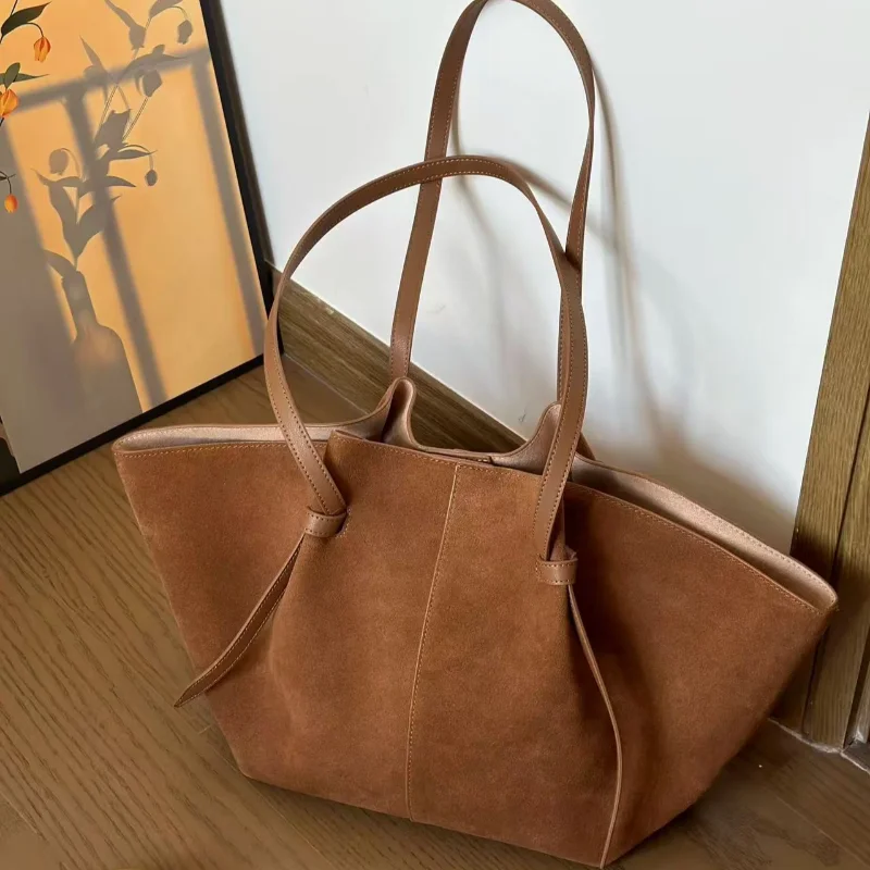 

Замшевая сумка через плечо в стиле ретро, модная сумка для матери и ребенка большой вместимости, простая высококачественная сумка в форме крыльев, универсальная большая сумка для поездок на работу