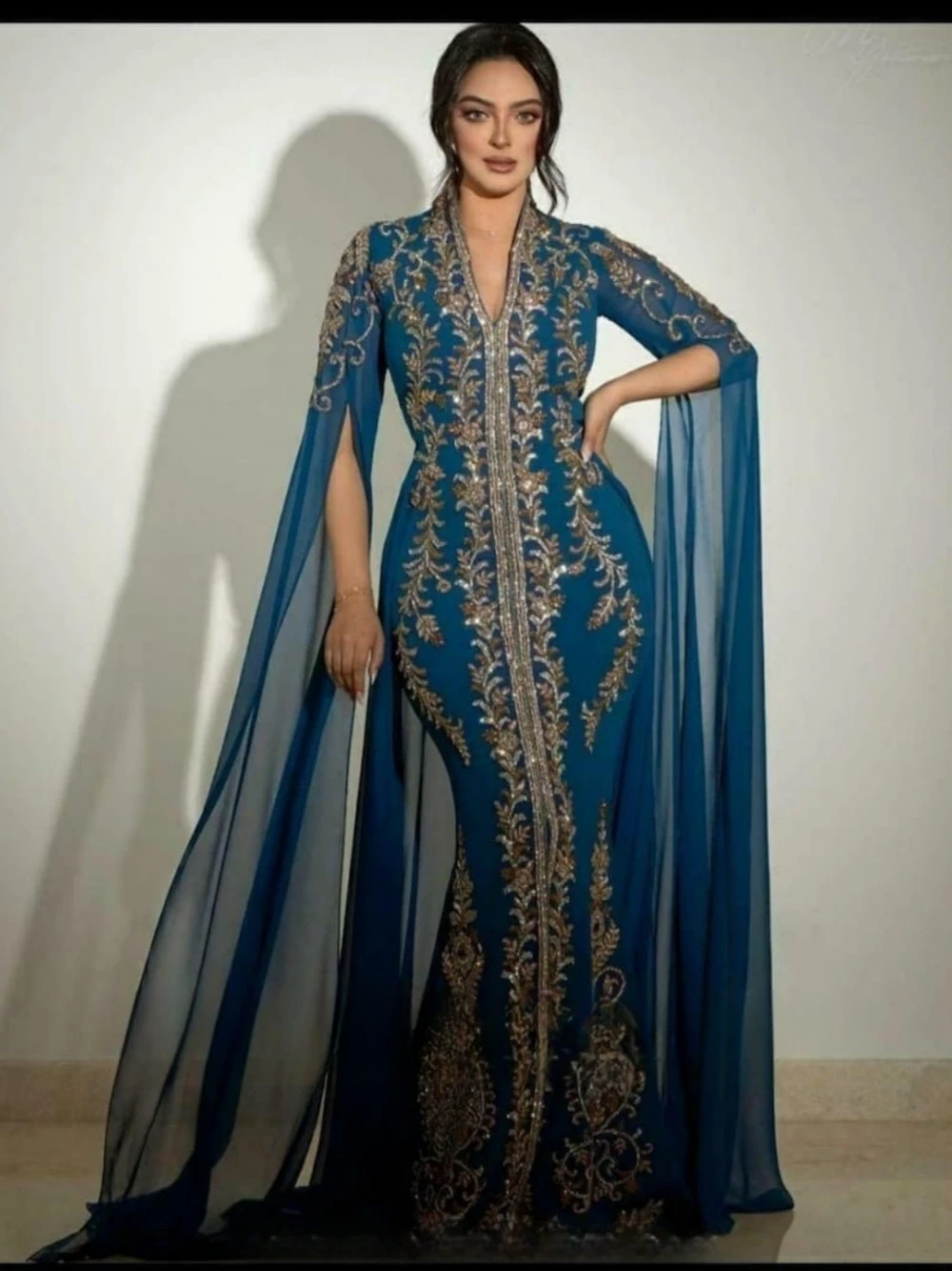 Vestido caftán de manga larga para mujer, vestido de fiesta saudí, caftán marroquí de Dubái, elegante vestido de noche con cuello en V, árabe,