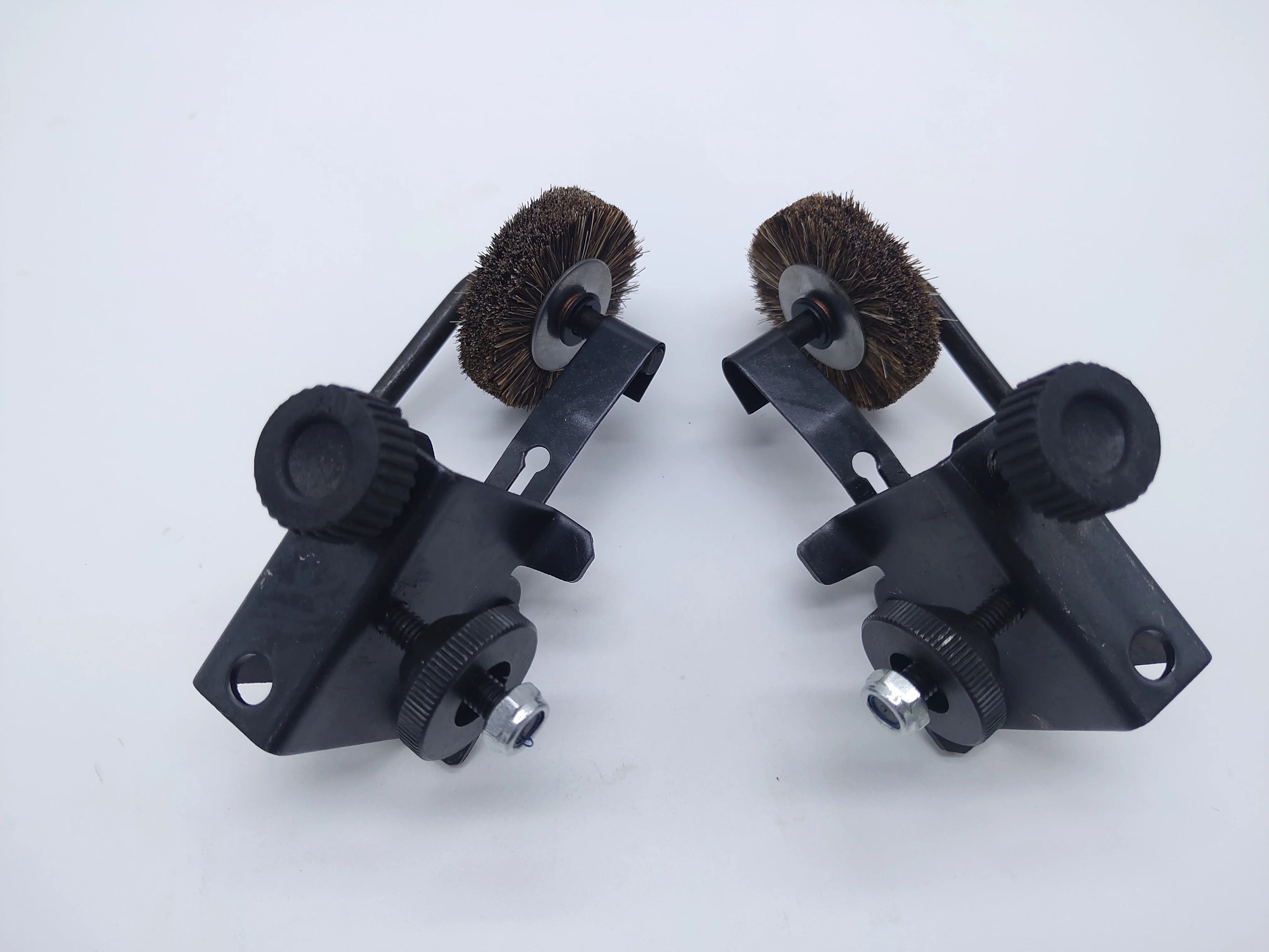 Free Shipping1 Pair Brush Roller Assembly Roland 700 Paper Pressure Wheel Component