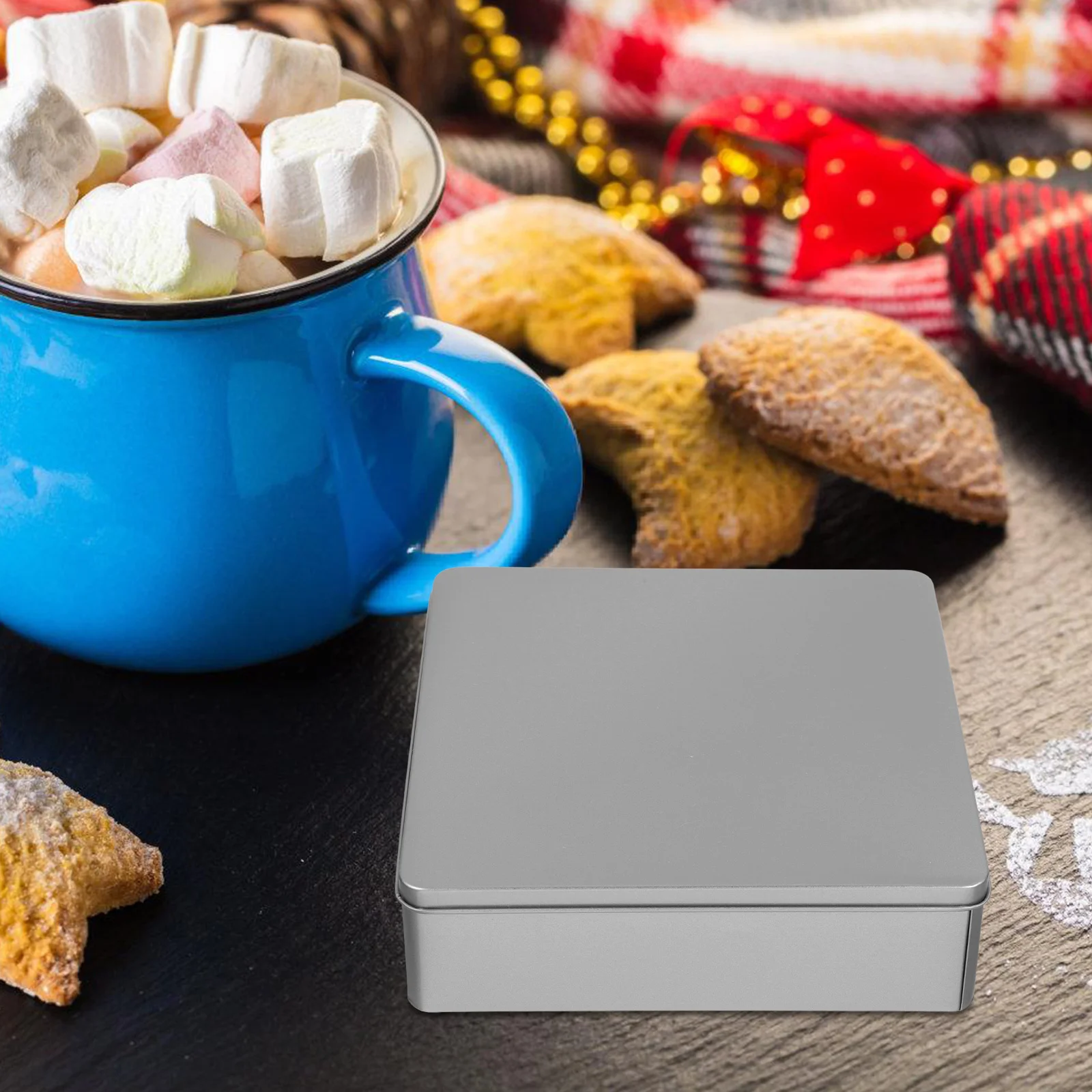 

Large Chinese Style Metal Tin Can for Cookies Biscuits Candy Storage with Lid Festive Decorative Packing Box