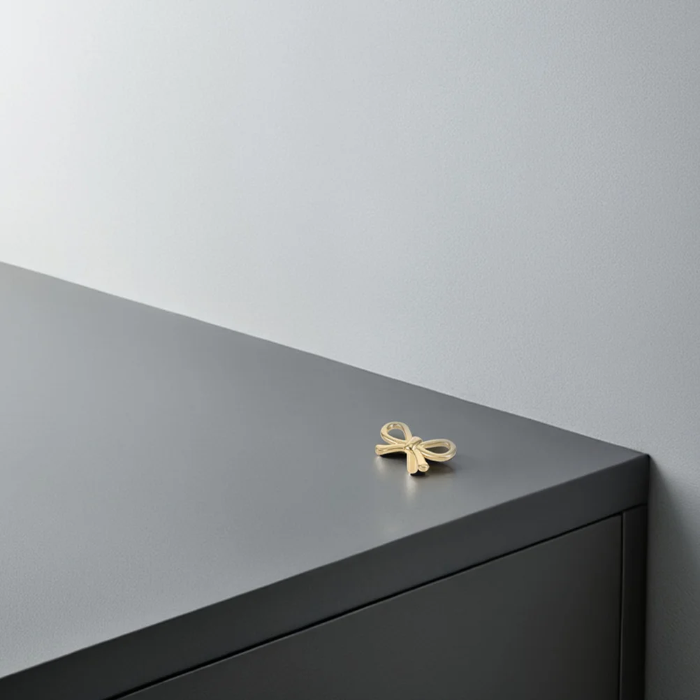 

2Pcs Brass Bow Drawer Handles Furniture Hardware Pulls for Cabinets Dressers Wardrobes Vintage Bow Door Handle