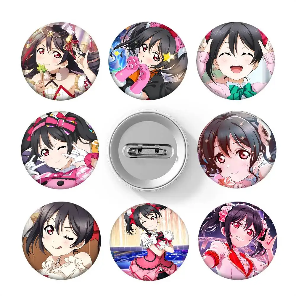 1 Stück Yazawa Nico Love Live School Idol Cartoon-Stil Abzeichen Broschen für Rucksackdekoration Runde Emaille-Pins für Accessoires