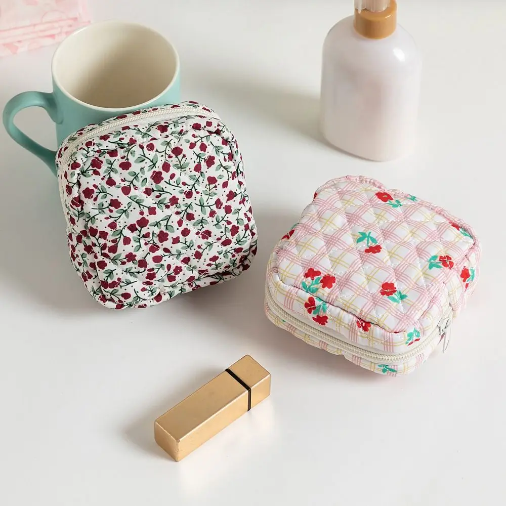 Cute Quilted Cotton Sanitary Napkins Bag Multipurpose Travel Organizer Printed Floral Storage Bag Portable Coin Purse Lipstick