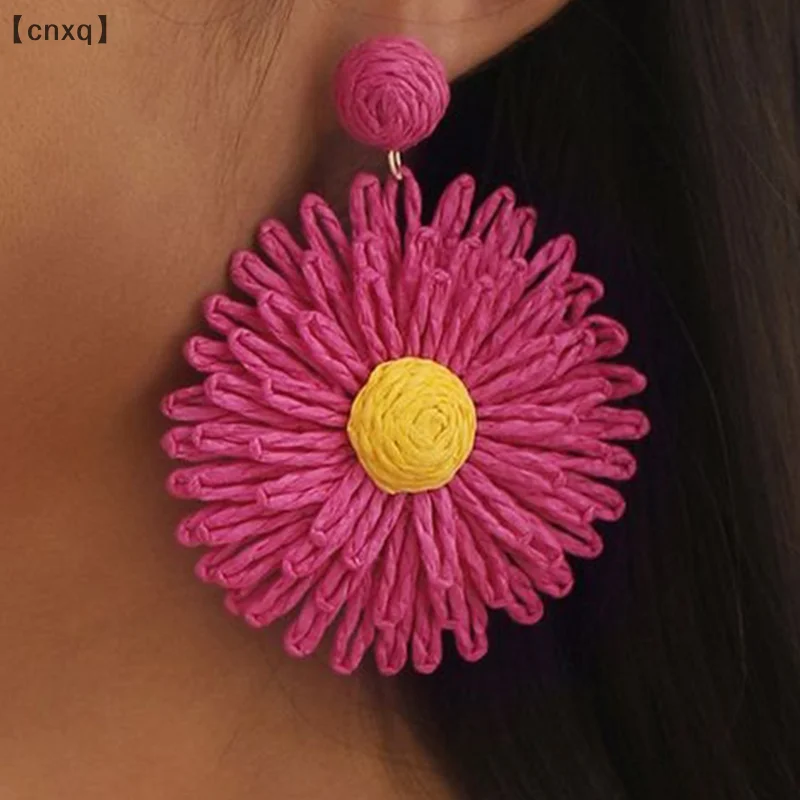 Bohemian Resort Style Hand-woven Raffia Floral Earrings European And American Design Sense Contrasting Flower Earrings