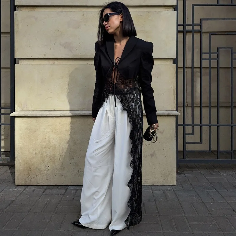 سترة نسائية من الدانتيل باللون الأسود من Talenza سترة نسائية طويلة مفرغة من الدانتيل مُزينة بقطع القماش ورباط علوي سترة نسائية مثيرة للحفلات