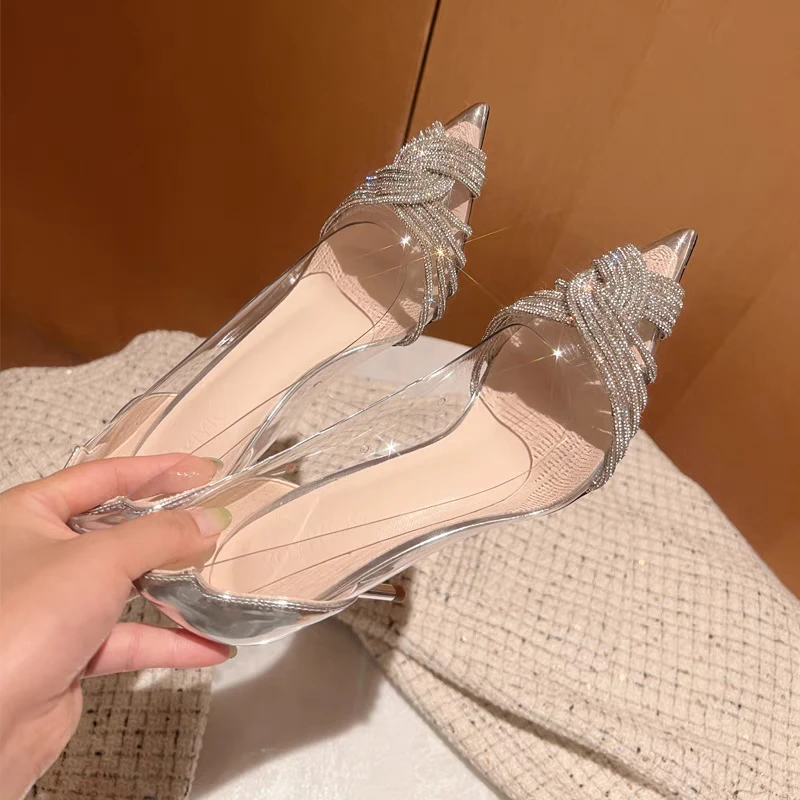 Nuova estate tacchi in PVC testa a punta temperamento diamante femminile fata francese scarpe da sposa trasparenti pompe singole con strass