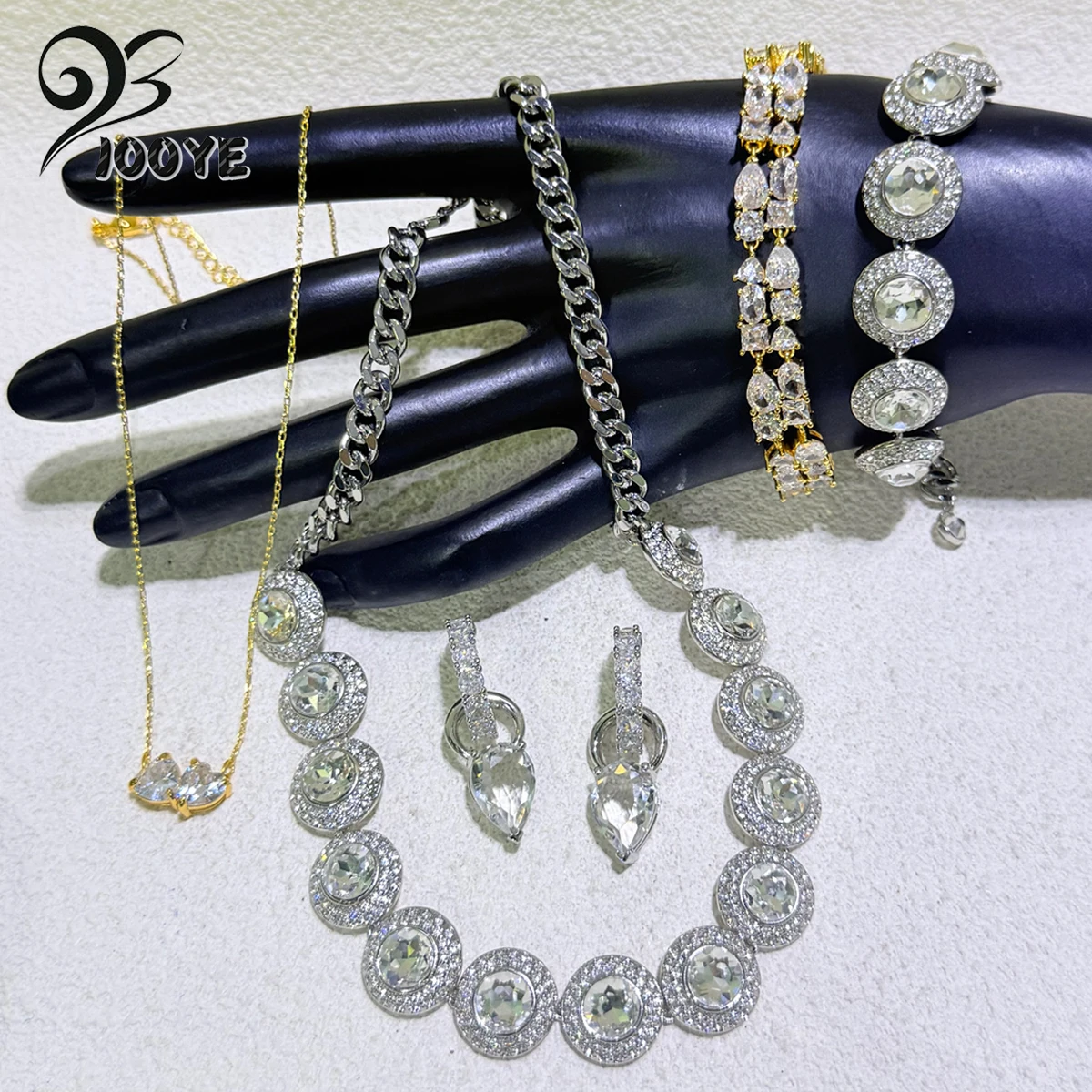 

2025 New Trend Fine Wedding Jewelry Sets Luxury Silver Gold Shining Fashion Necklace Bracelet Earrings Romantic Gift for Women