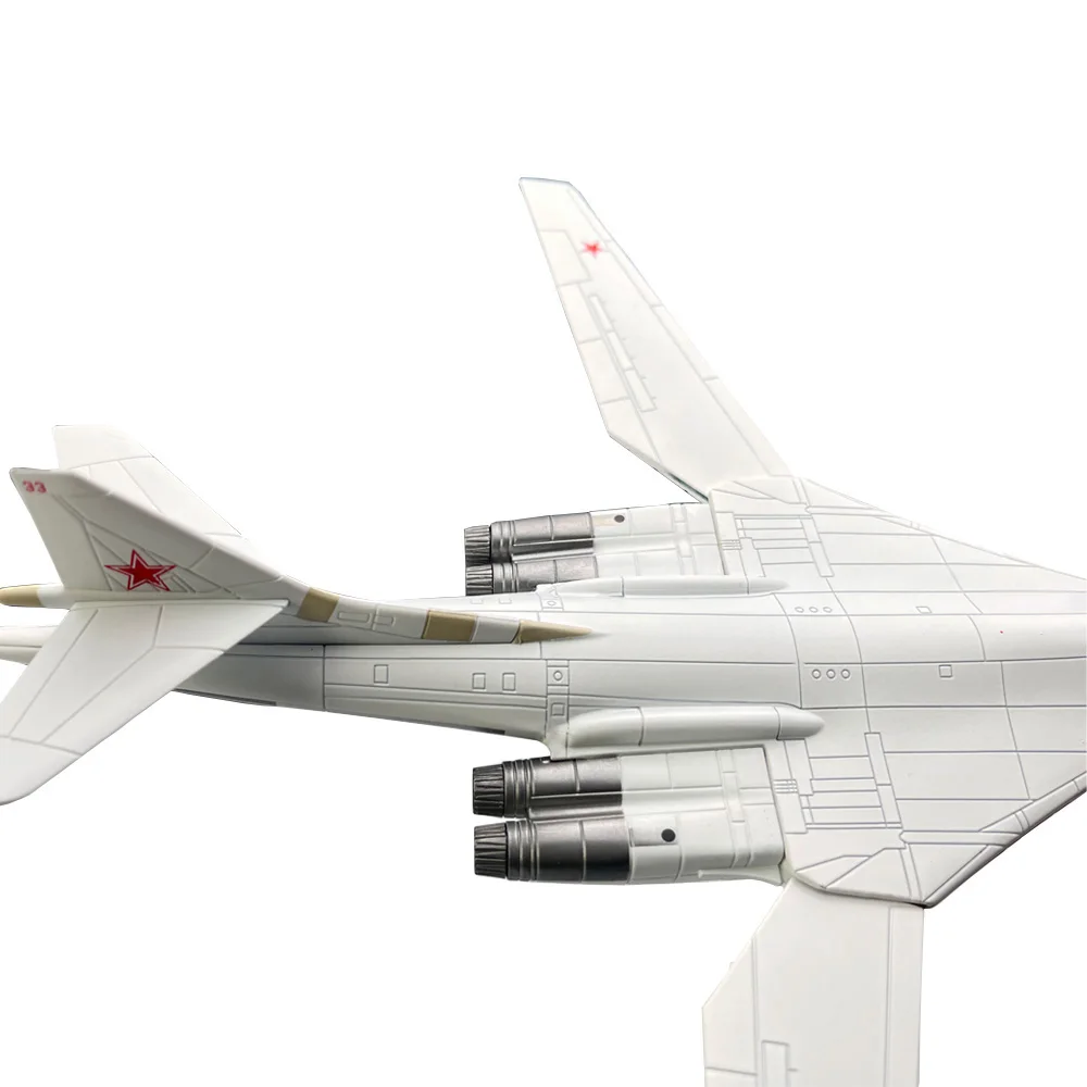 1:200 Scale Russian Tupolev Tu160 Tu-160 Blackjack Strategic Bomber Diecast Metal Plane Aircraft Model Children Toy Gift