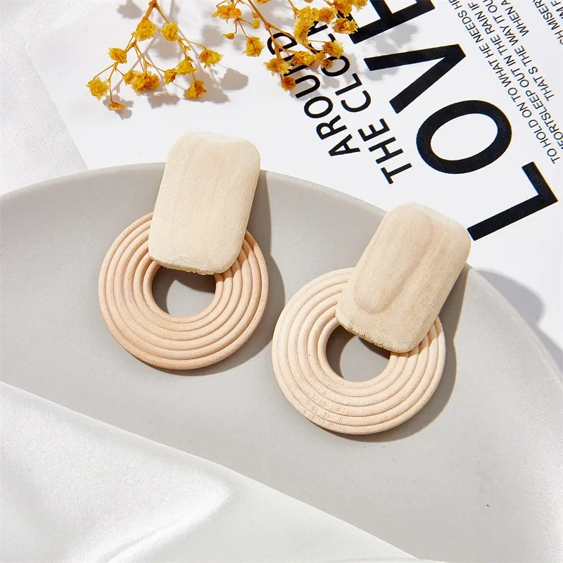 Boho Vintage Geometric Handmade Wooden Rattan Braid Clip on Earrings Without Piercing for Women Wholesale Creative Jewelry 2023