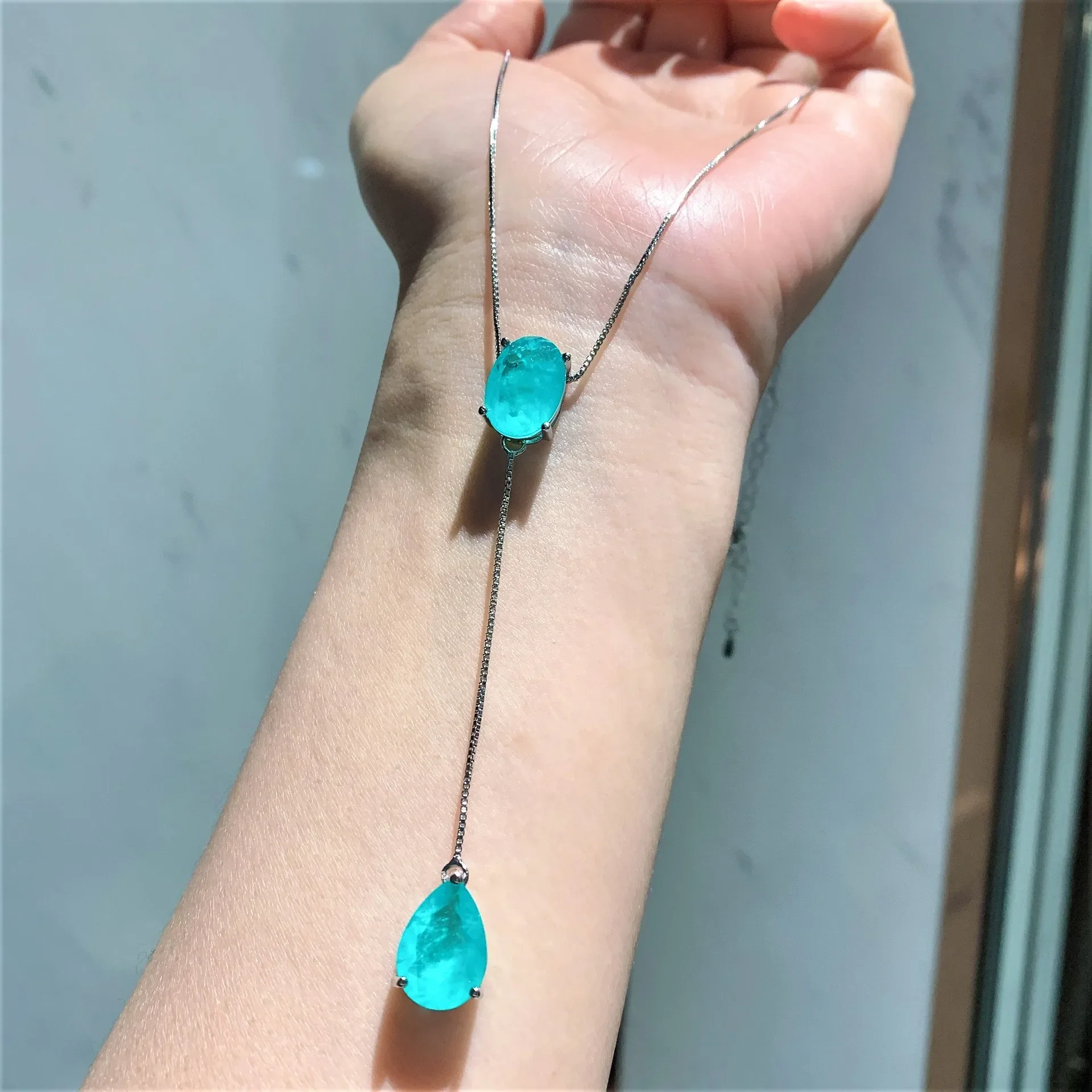 NEWJewelry Simulation Colorful Treasure European and American Imitation Paraiba Earrings 10 * 14 Pendant Necklace 10 * 14 Set