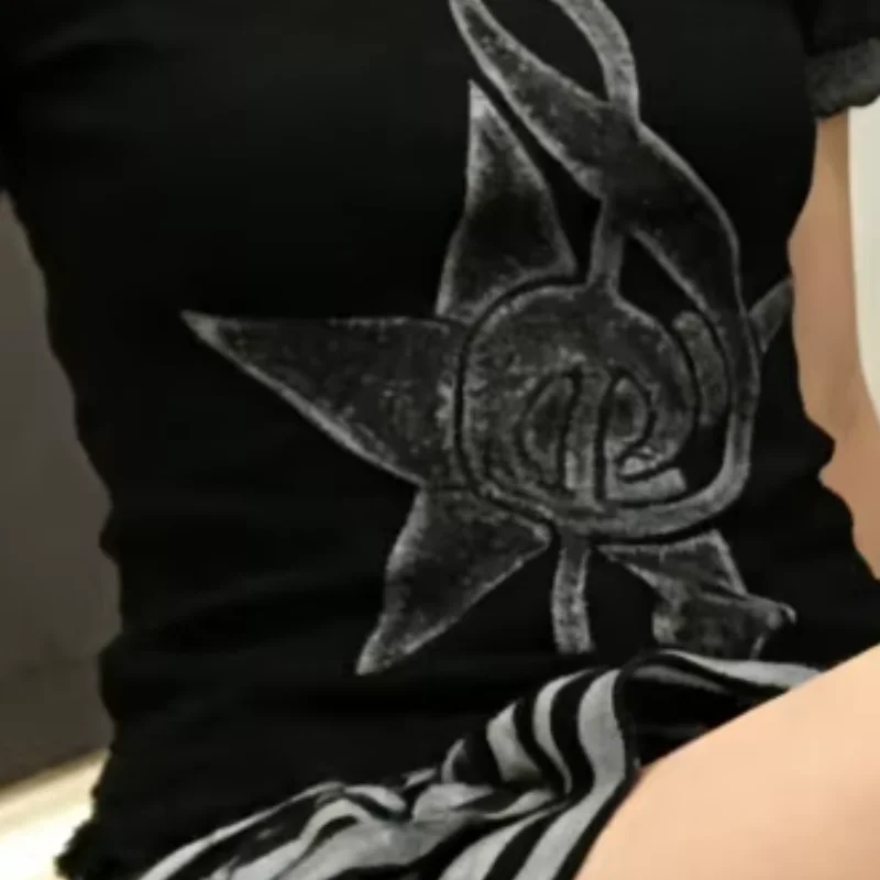 

Летняя мини-юбка в полоску в стиле Y2K (Япония/Корея) 2026 года, модная, универсальная, с контрастными вставками