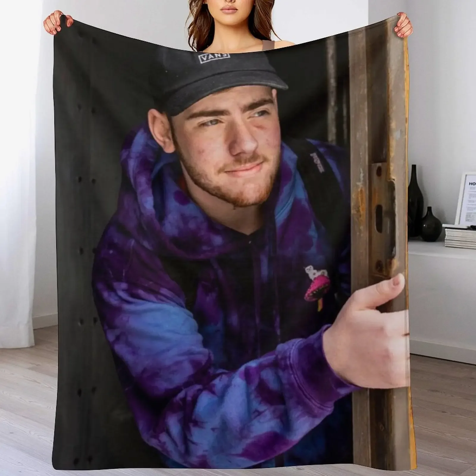 

Sapnap Throw Blanket Cozy Throw Blanket for Bed Sofa Chair