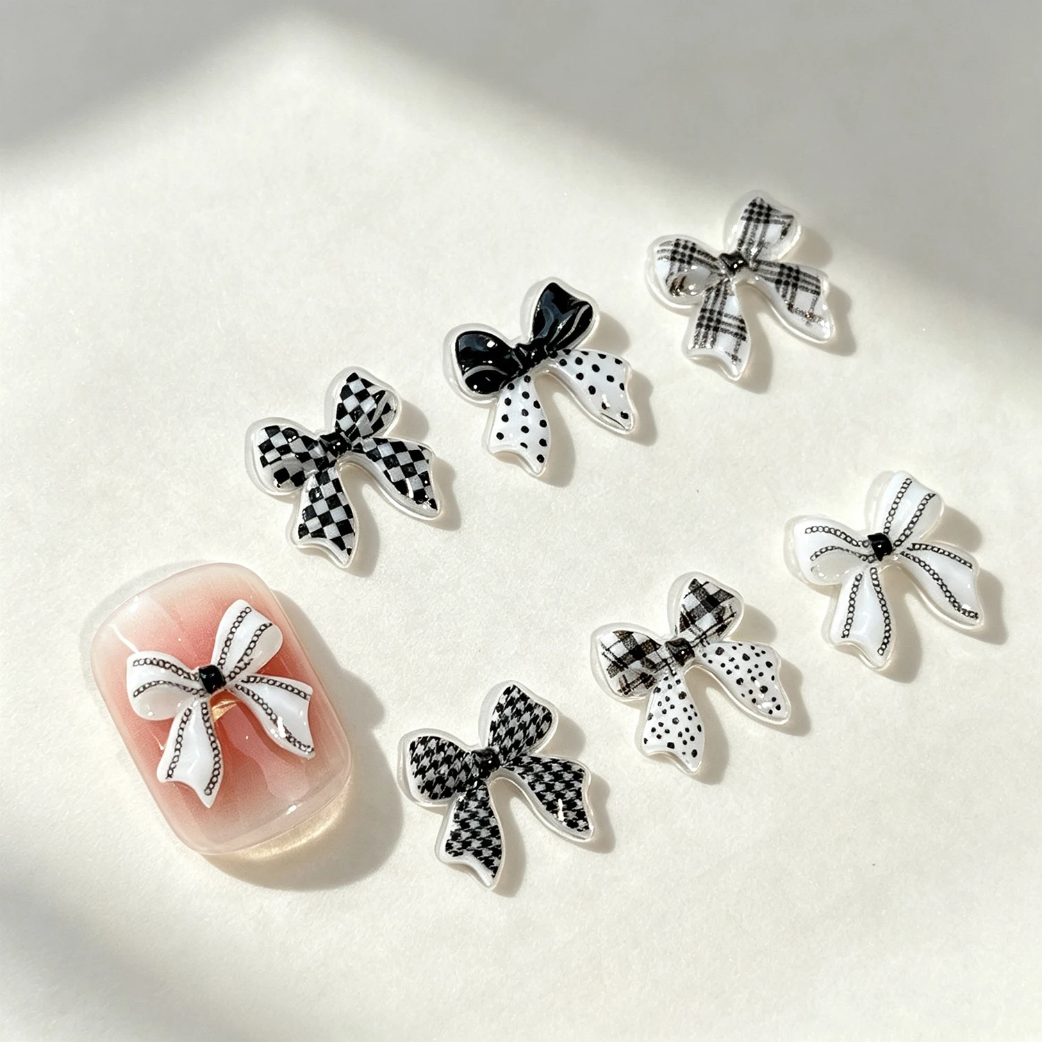 50Pcs 3D Resin Bowknot Nail Art Charms Black White Checkerboard Plaid Pattern Bow Nail Ornaments Cute Sweet Manicure Decorations