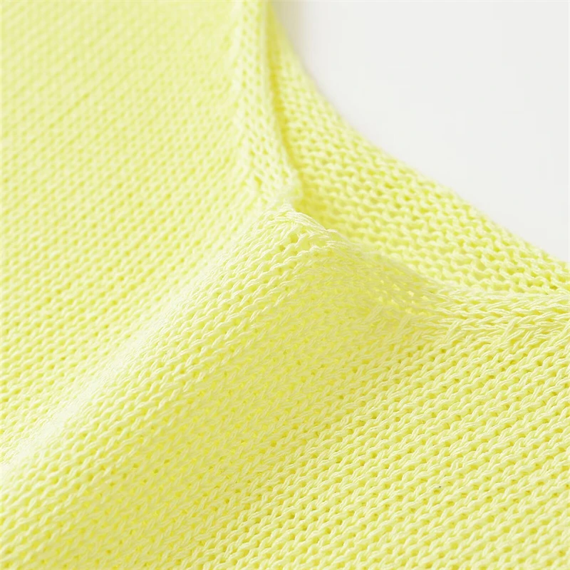 KEYANKETIAN 2025 ฤดูร้อนใหม่ผู้หญิงถักHalter TopอเมริกันRetro Slim VคอบางPullover Cropเสื้อกั๊กเพียงCamisole