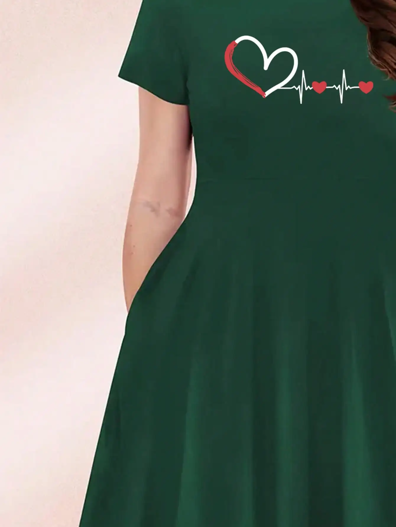 2026 Damen Vier-Jahreszeiten-Kleid mit 'Liebe auf den ersten Blick' und 'Herzschlag'-Aufdruck, Lässiges Loses Schwarzes Kurzarm-Kleid mit Großem Kurzem Rock – Detail 14