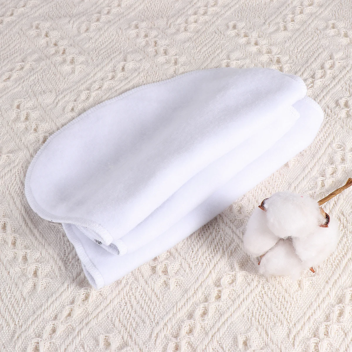 

1Pcs Baby Burp Cloth Absorbent Cotton Triangle Pattern Three-Layer Wide Shoulder Milk Spit Up Rags Spit Towel Newborn