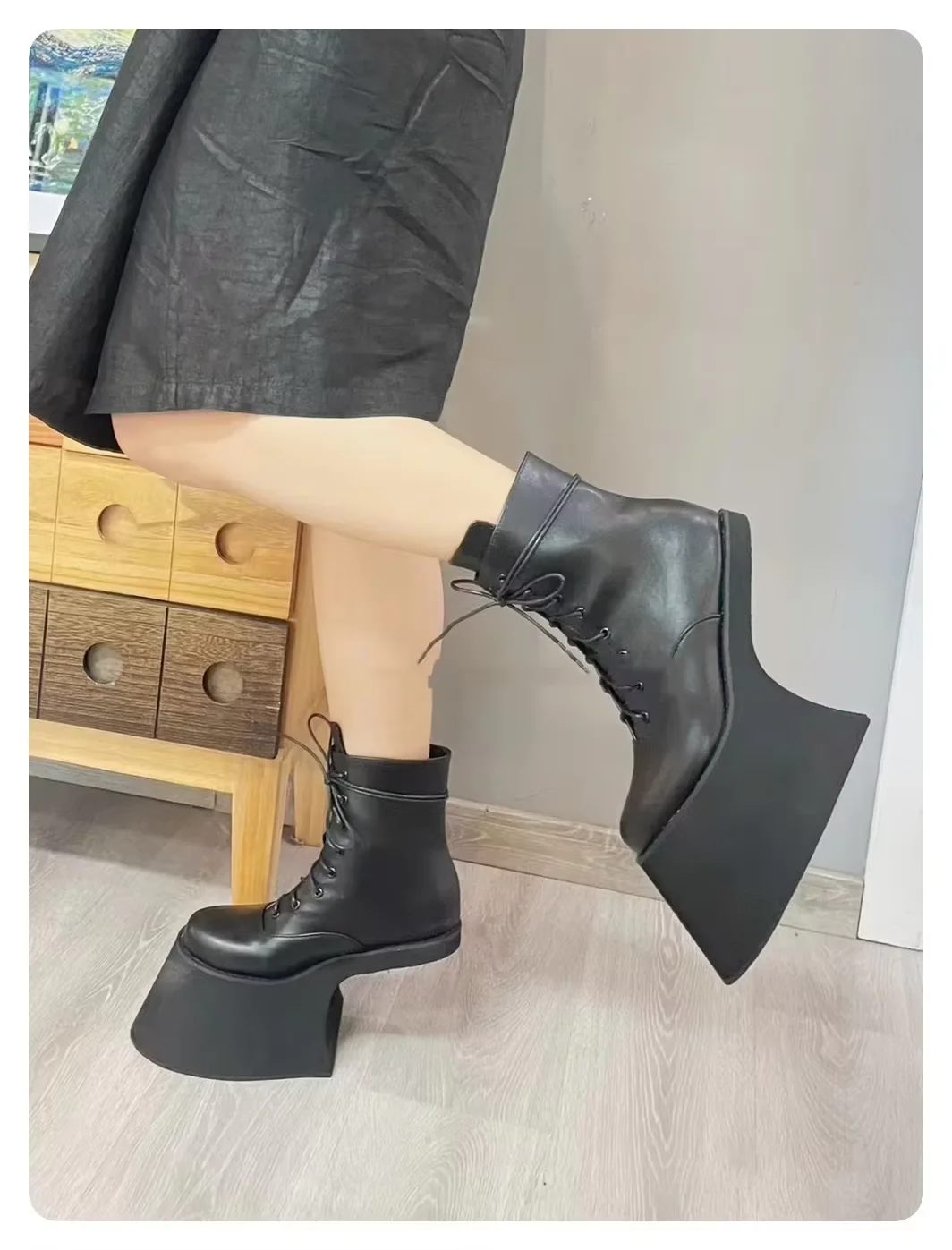

Женские ботинки на платформе из черной кожи с круглым носком, без каблука, на шнуровке, большие размеры, индивидуальный дизайн
