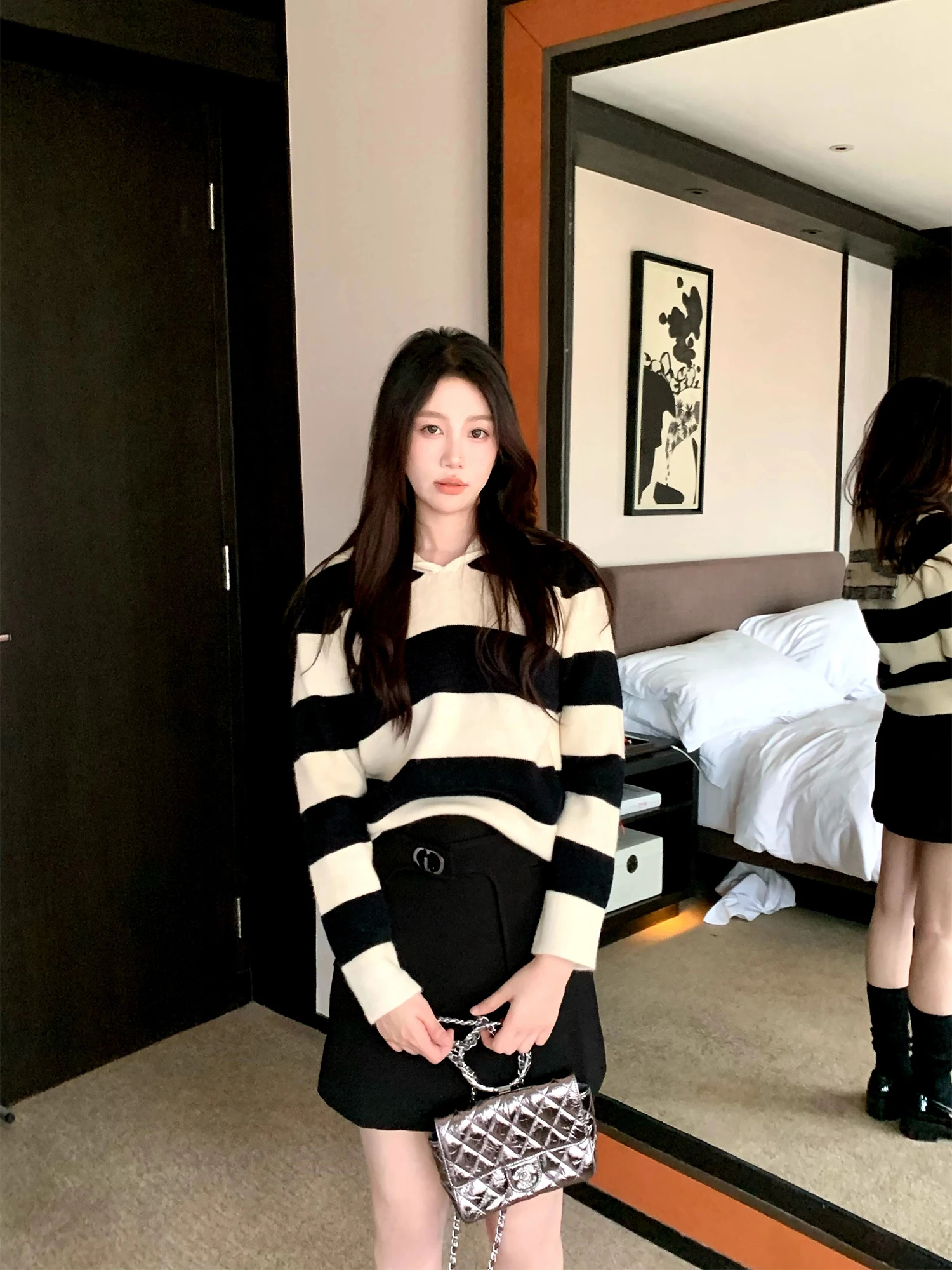 

Комплект из вязаного свитера и юбки Amor Miss Big Woolen Navy Stripe: женский зимний модный полосатый вязаный костюм из смесовой шерсти