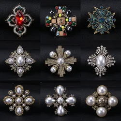 Vintage Baroque Pearl Brooches for Women Fashion Retro Crystal Cross Corsage Brooch Pin Coat Collar Jewelry Accessories