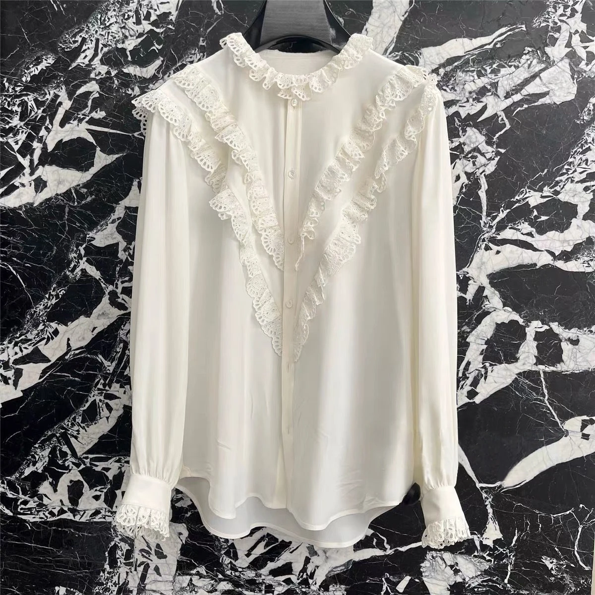 

Шёлковое платье с тяжёлой вышивкой и кружевом, свободного кроя, с круглым вырезом, в традиционном китайском стиле, для женщин.