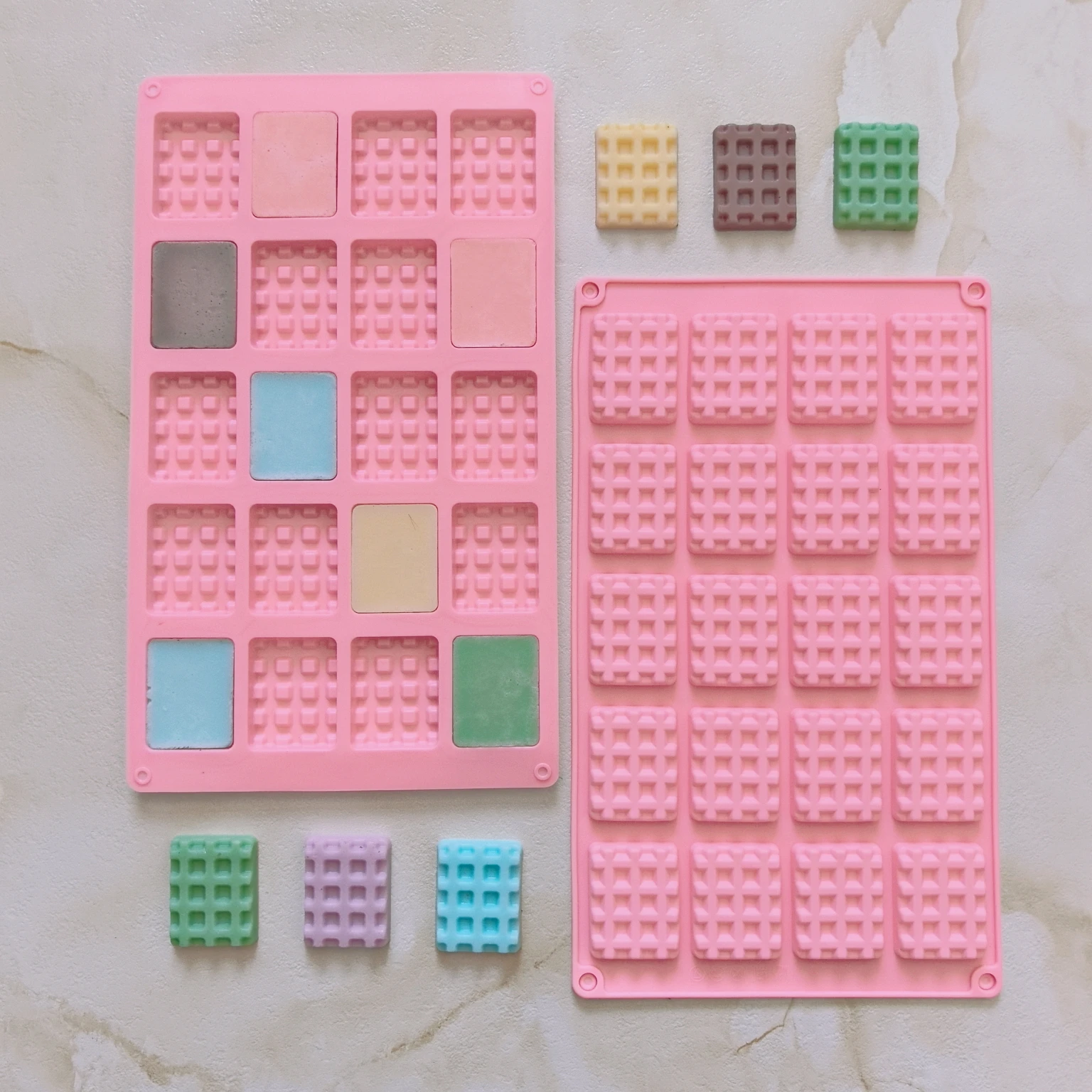1pc  20 cavity square waffle shaped chocolate silicone mold, for candy, chocolate, cookies, DIY baking tools