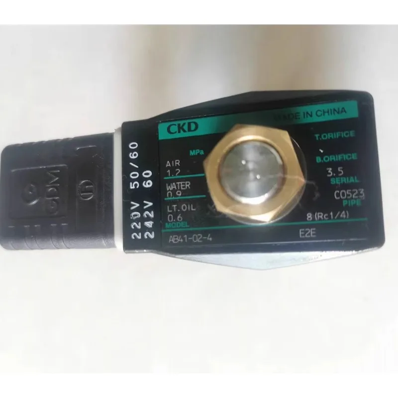 Original CKD solenoid valve AB41-02-4/3 AB42-02-2 AG43-02-5/4 AB31-02-1/E2E