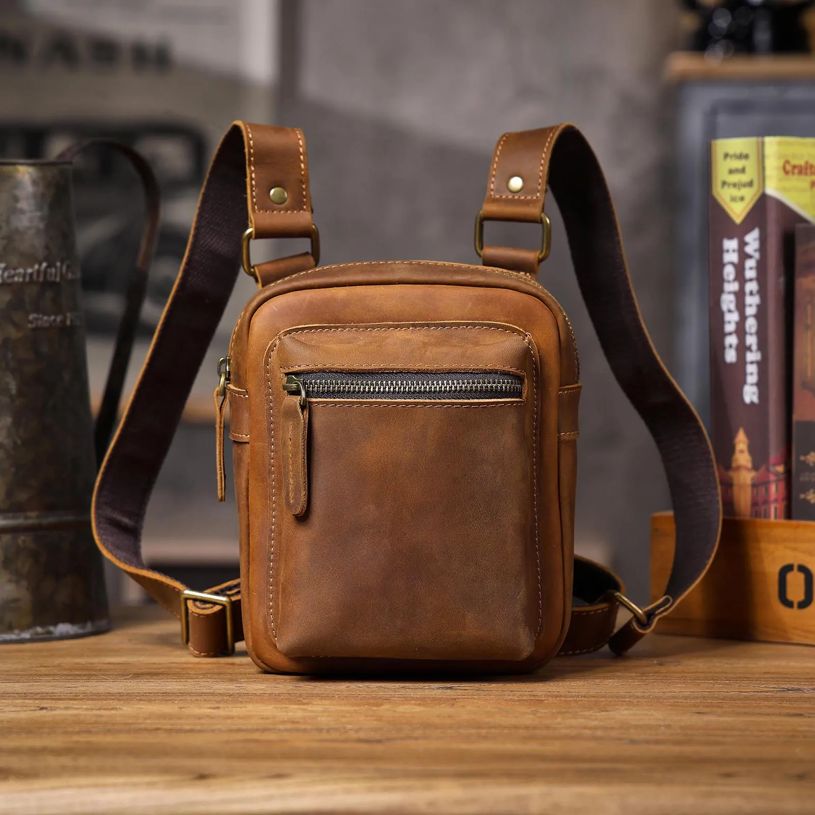 Echte Leder Herren-Freizeit-Umhängetasche, Mini-Handytasche, Crossbody-Tasche, Modische Rindsleder-Brusttasche aus Crazy Horse Leder – Detail 6