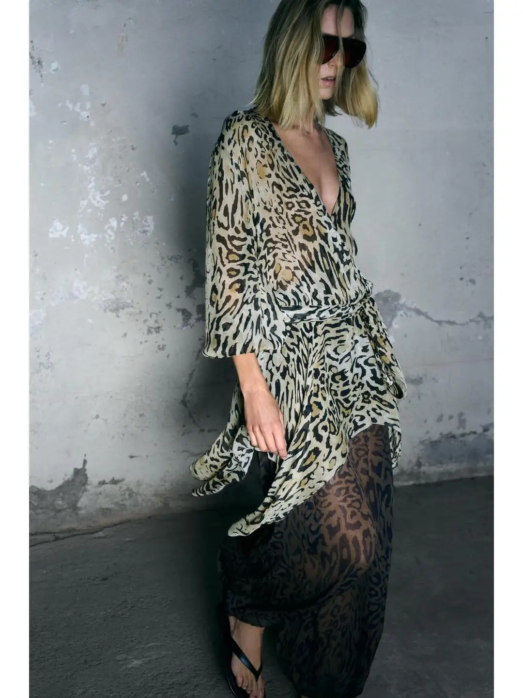 حزام خصر أزرق معدني غير متماثل على شكل حرف V مطبوع عليه حيوانات فرنسي Sle بقصة ضيقة طويلة Sve للسيدات irt حاشية غير متماثلة