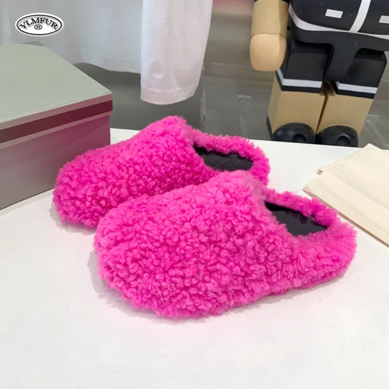 Fashion Designer Fur Leather Mules Shoes Women 2023 Winter Lamb Wool Slides Mules Runway Flats Casual Slippers For Women Shoes