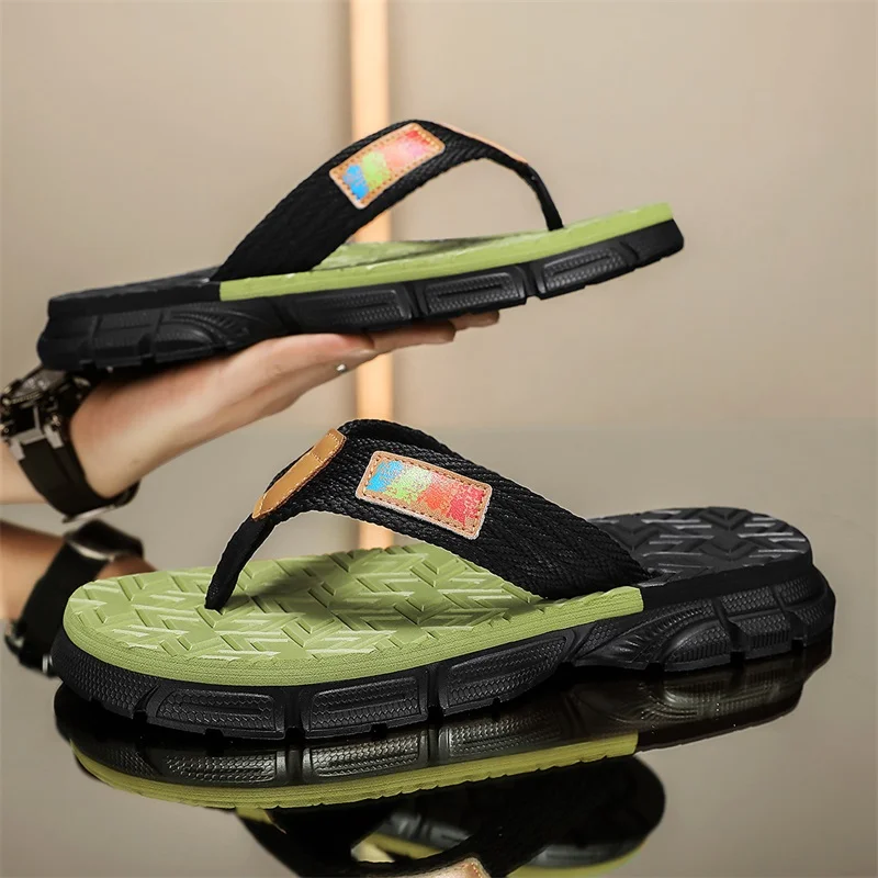 

2026 Summer New Men Flip Flops Casual Trendy Style Soft Sole Non Slip Lightweight Outdoor Beach Daily Walking Slippers