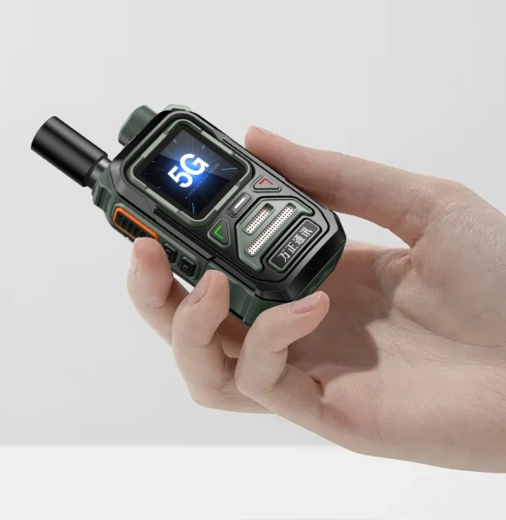 W900 4g intercomunicador inalámbrico de mano de red completa distancia ilimitada 4G POC tarjeta sim 5000 kilómetros