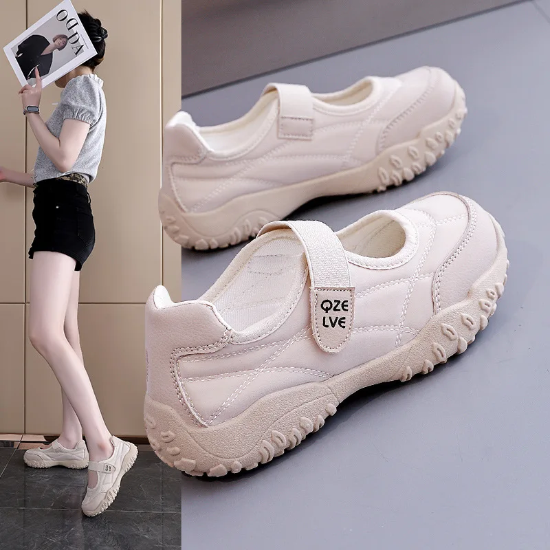 

Ladies Vulcanized Shoes Fashionable New Comfortable Thick Soled Korean Version Round Toe Casual Sports Shoes