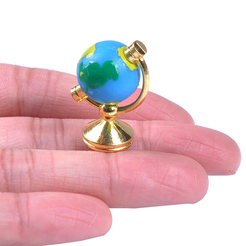 1Pc Dollhouse Miniature Rolling Globe 1:12 Mini Simulation Blue Alloy Rotatable Earth Global Doll House Decor Accessories