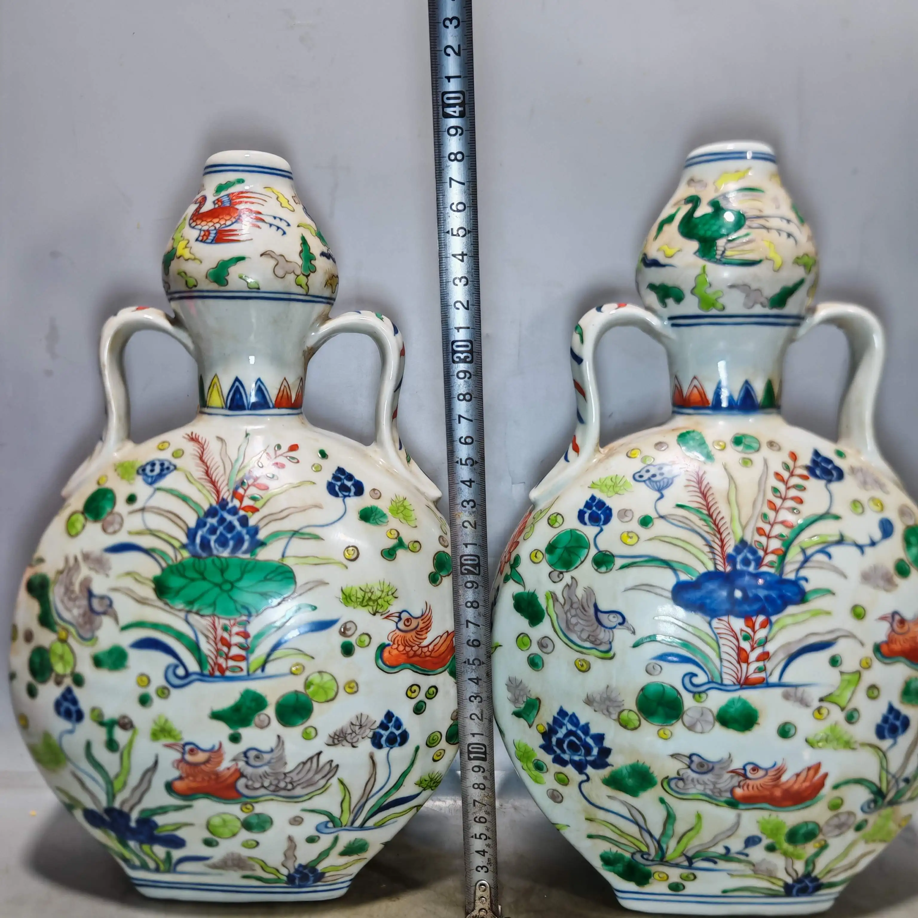 MIng Dynasty hand-painted moonflask featuring mandarin ducks playing among lotus blossoms in five colors,A Pair, free shipping