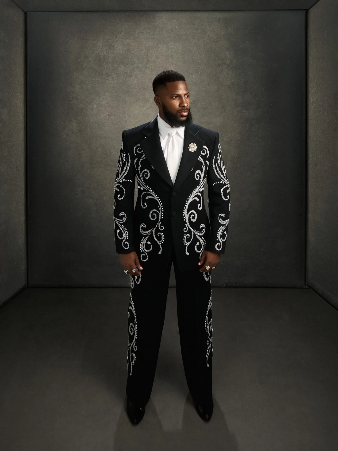 

Luxury Crystals Black Men Suit Set 2 Pcs Blazer+Pants Cotton Prom Wedding Tuxedos Coat Customized Formal Office Groom Jacket
