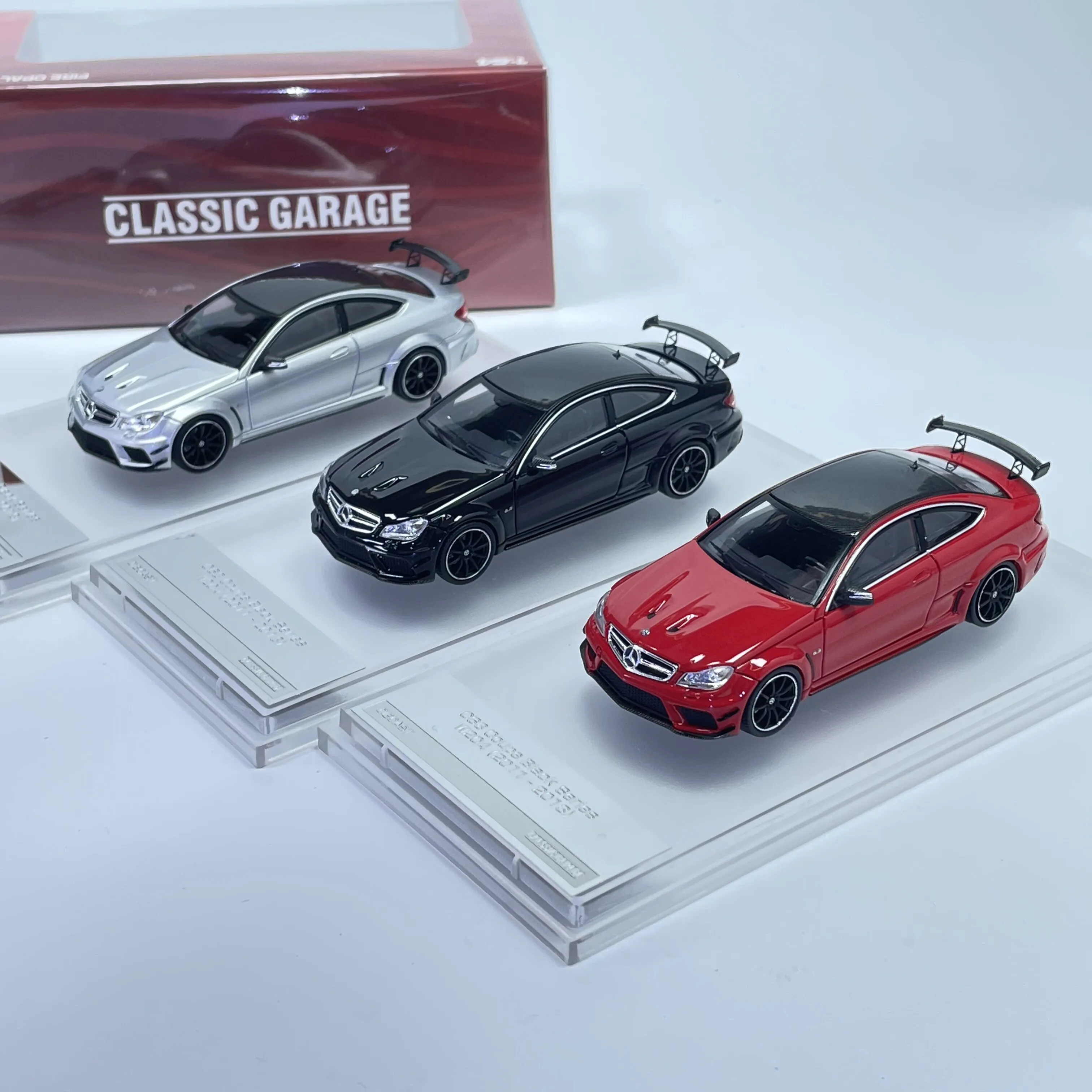 ClassicGarag C63 BS Edition 1:64 Alloy Car Model Simulation Ornament Limited Edition Collectible