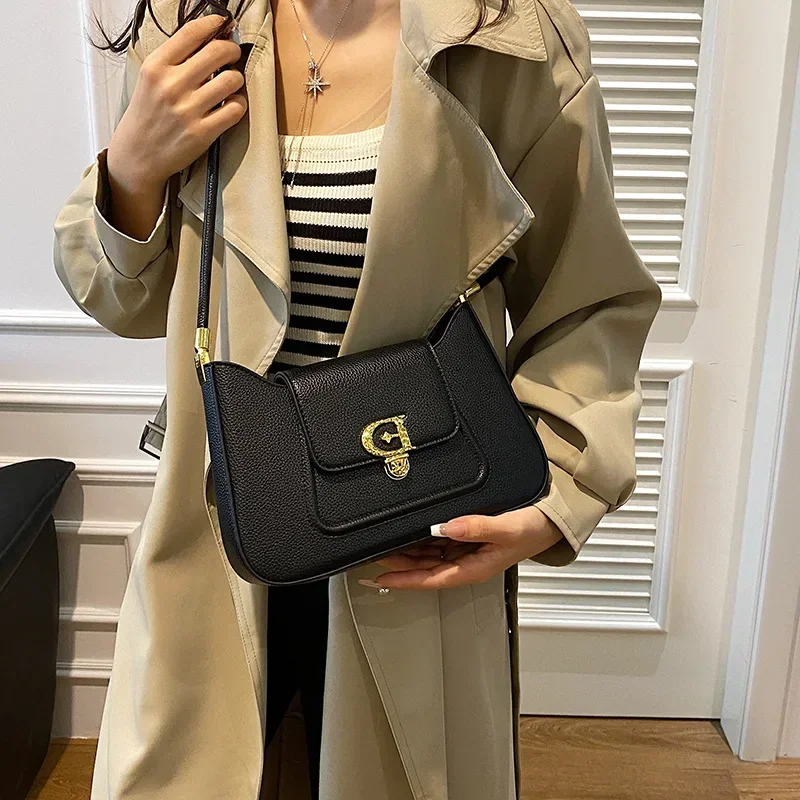 

2025 Spring - Summer New Arrival: Women's Trendy Small Square Underarm Bags - Versatile Handbags with Temperament